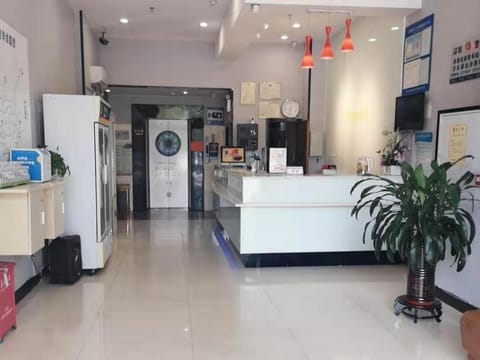 7 Days Inn Shajin Public Plaza Branch Hotel in Shenzhen