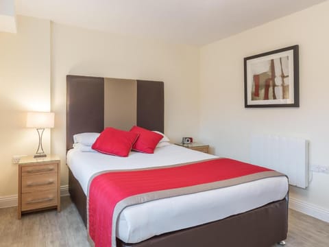 HOF - Central Point Apartments Apartment hotel in Basingstoke