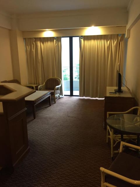 Everly Serviced Apartment Apartment hotel in Malacca