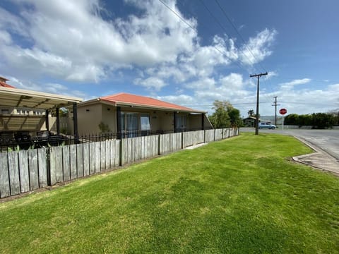 The Olive Motel Vacation rental in Coromandel