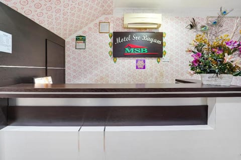 OYO 44058 Motel Sre Bayam Hotel in Penang
