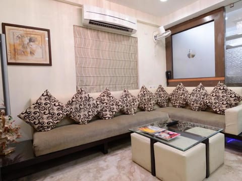 Golden Apple Boutique Hotel Vacation rental in Kolkata