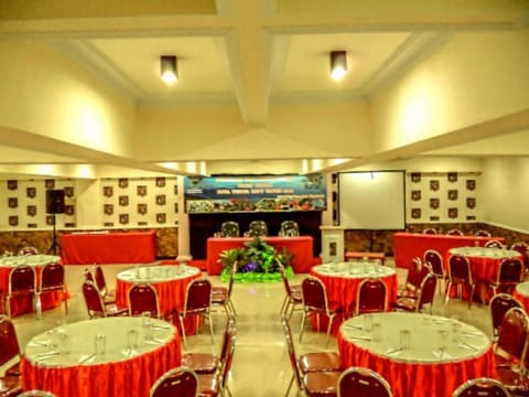 Grand City Hotel Batu Vacation rental in Batu