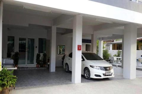 OYO 75389 Pandora House Vacation rental in Pattaya City