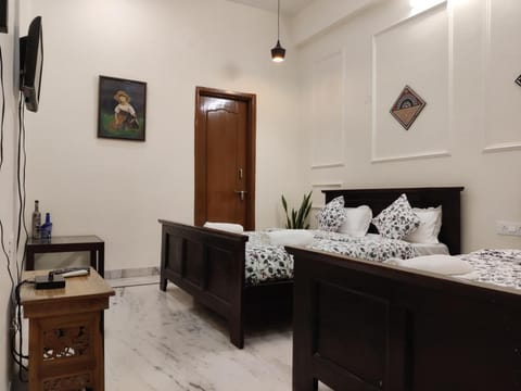 The Karauli Villa by Le Pension Stays Hostal in Jaipur