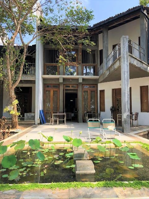 Isana Beach House Vacation rental in Southern Province