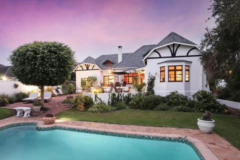 Walker Bay Manor Mansion Vacation rental in Hermanus