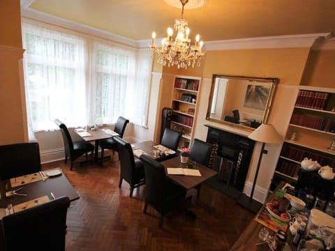 Croham Park Bed & Breakfast Vacation rental in Croydon