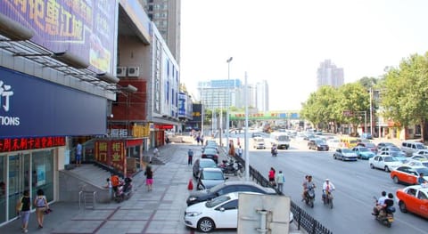 7 Days Inn Wuchang Zhongshan Road Xiaodongmen Metro Station Vacation rental in Wuhan