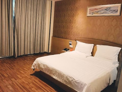 7 Days Inn Wuhan Insitute of Technology Luoshi Road Branch Hotel in Wuhan