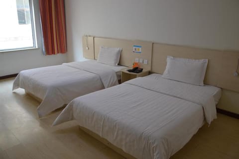 7Days Inn Qinghuang Dao Aoti Center Hotel in Liaoning