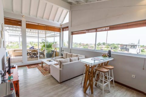 Sandikala Penthouse - Rooftop 1 bdr appartment with amazing view - Oberoi Eigentumswohnung in Kuta