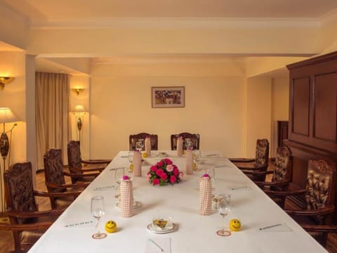 Hotel Mountview Vacation rental in Chandigarh