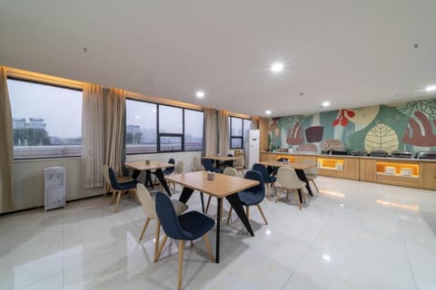 Hanting Hotel Wuhan Wujiashan Vacation rental in Wuhan