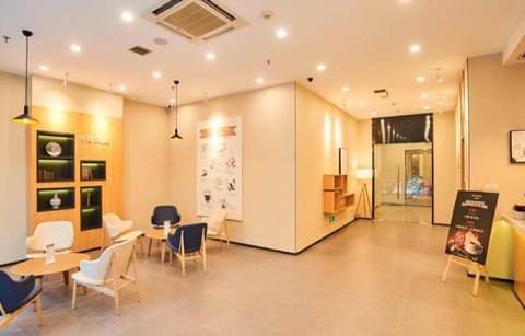 Hanting Hotel Wuhan Zhuankou Zhuanyang Avenue Metro Station Vacation rental in Wuhan