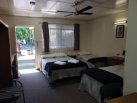 Affordable Gold City Motel Vacation rental in Charters Towers