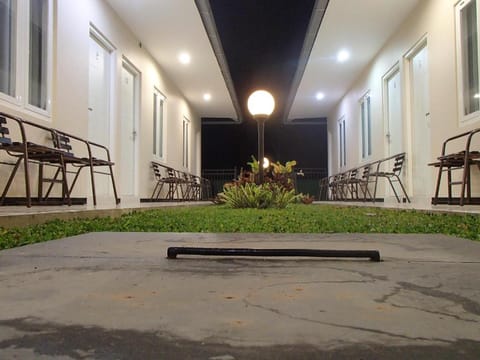 Shakila Guest House Vacation rental in Batu