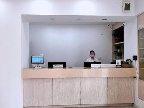 Super 8 Hotel Suzhou Taicang Taiping Nan Road Vacation rental in Shanghai