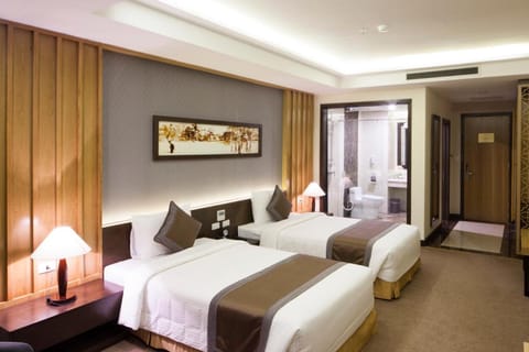 Muong Thanh Luxury Nhat Le Hotel hotel in Laos