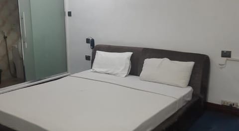 999 Hotel Vacation rental in Angeles