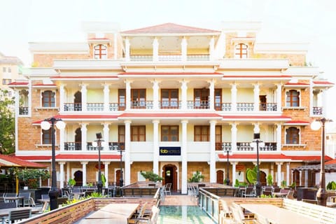 Collection O Hotel Rajwada Near The Pavillion Hotel in Pune