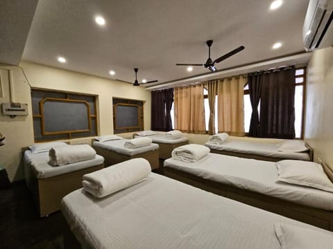 Hotel Padmini International- Sigra Vacation rental in Varanasi