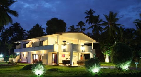 Oreeka Hotels (Katunayake Airport Hotel) Vacation rental in Negombo