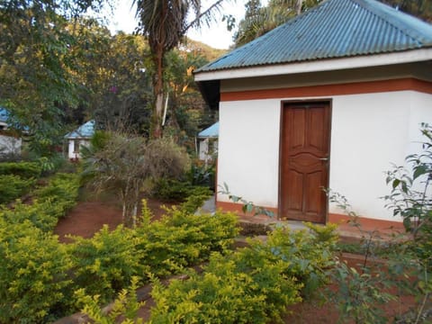 Panorama Cottages Hotel in Uganda