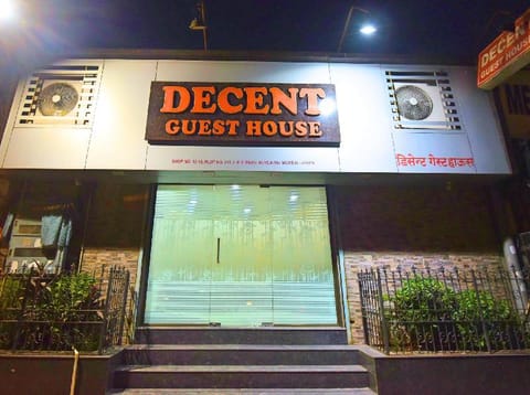 Hotel Decent Guest House Alojamento de férias in Mumbai
