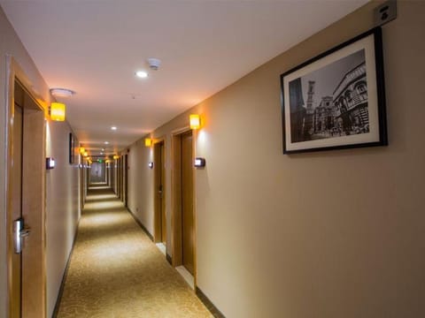 IU Hotel Tianjin Xiqing Meijiang Convention Center Dasi Branch Vacation rental in Tianjin