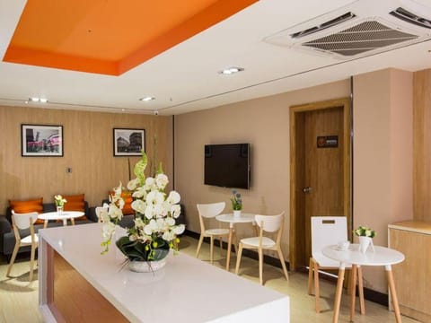 IU Hotel Tianjin Xiqing Meijiang Convention Center Dasi Branch Vacation rental in Tianjin