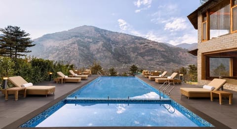 Baragarh Resort and Spa - Centrally Heated Mountain Side Resort Villa in Manali
