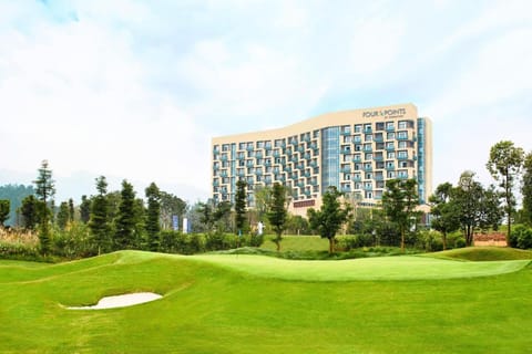 Four Points by Sheraton Chengdu, Pujiang Resort Hôtel in Chengdu