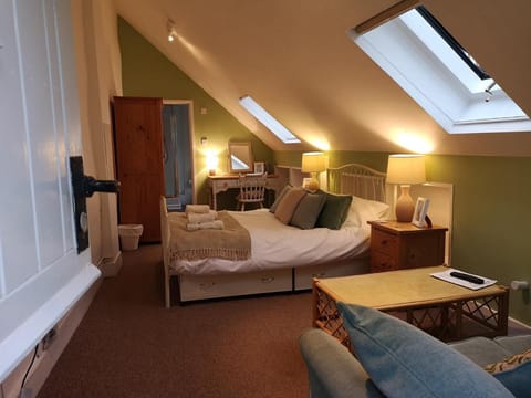 Kersbrook Guest Accommodation Vacation rental in Lyme Regis