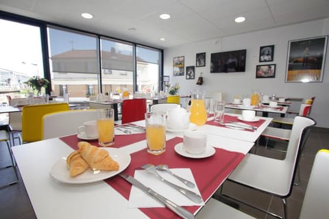 Apparthotel Odalys Paris Reuil Vacation rental in Chatou