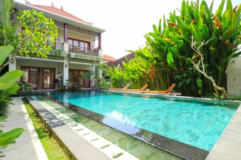 Avisara Villa & Suite Vacation rental in Kuta Selatan