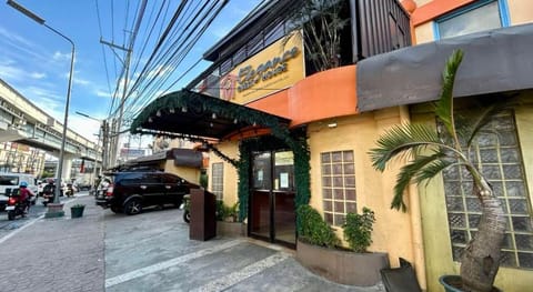 RedDoorz @ Elegance Guest House Pasay Vacation rental in Pasay