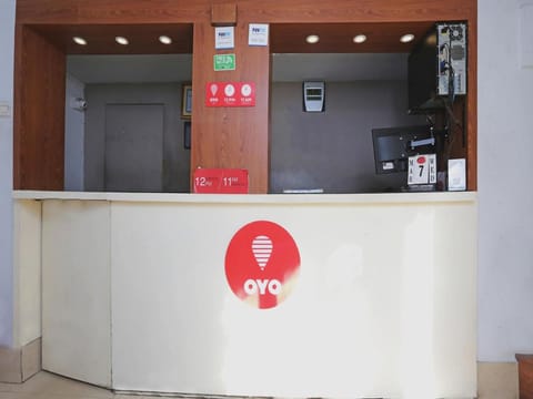 Super OYO Hotel Homely Raj Near Kalighat Kali Temple Vacation rental in Kolkata