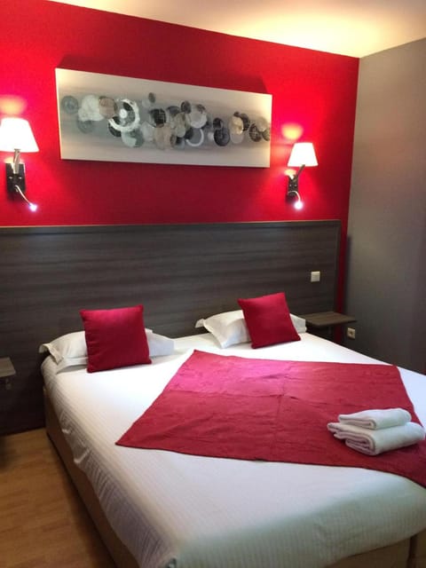 The Originals City, Hotel La Closerie, Nantes Nord (Inter-Hotel) Vacation rental in Carquefou