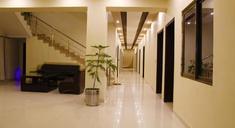 Hotel Day inn Vacation rental in Lahore