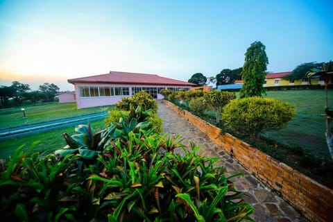 Katomi Kingdom Resort Hotel in Uganda