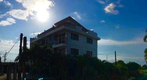 Rangya Hotel Vacation rental in Tagaytay