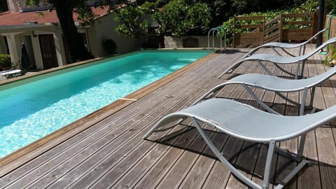 Le Clos du Loup Vacation rental in Roquefort-les-Pins