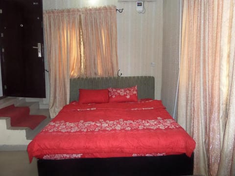 Green Royal Suites Annex Hotel in Lagos