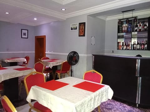 B's Hive Hotel and Suites Vacation rental in Abuja