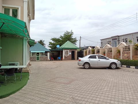 B's Hive Hotel and Suites Vacation rental in Abuja