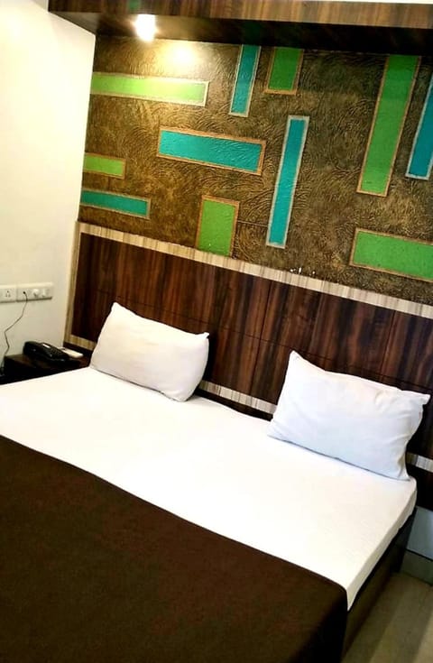 Hotel Shambuji Vacation rental in Thane