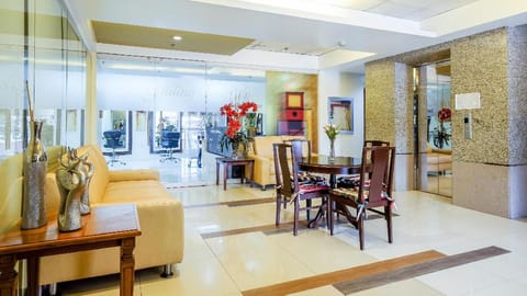 ZEN Rooms Zobel Roxas Street Hotel in Makati