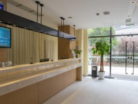 Jinjiang Inn Wuhan Linjiaohu Wanda Branch Vacation rental in Wuhan