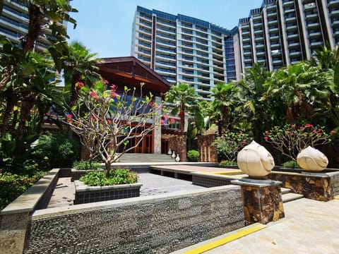 Ocean Holiday Hotel Aparthotel in Hainan